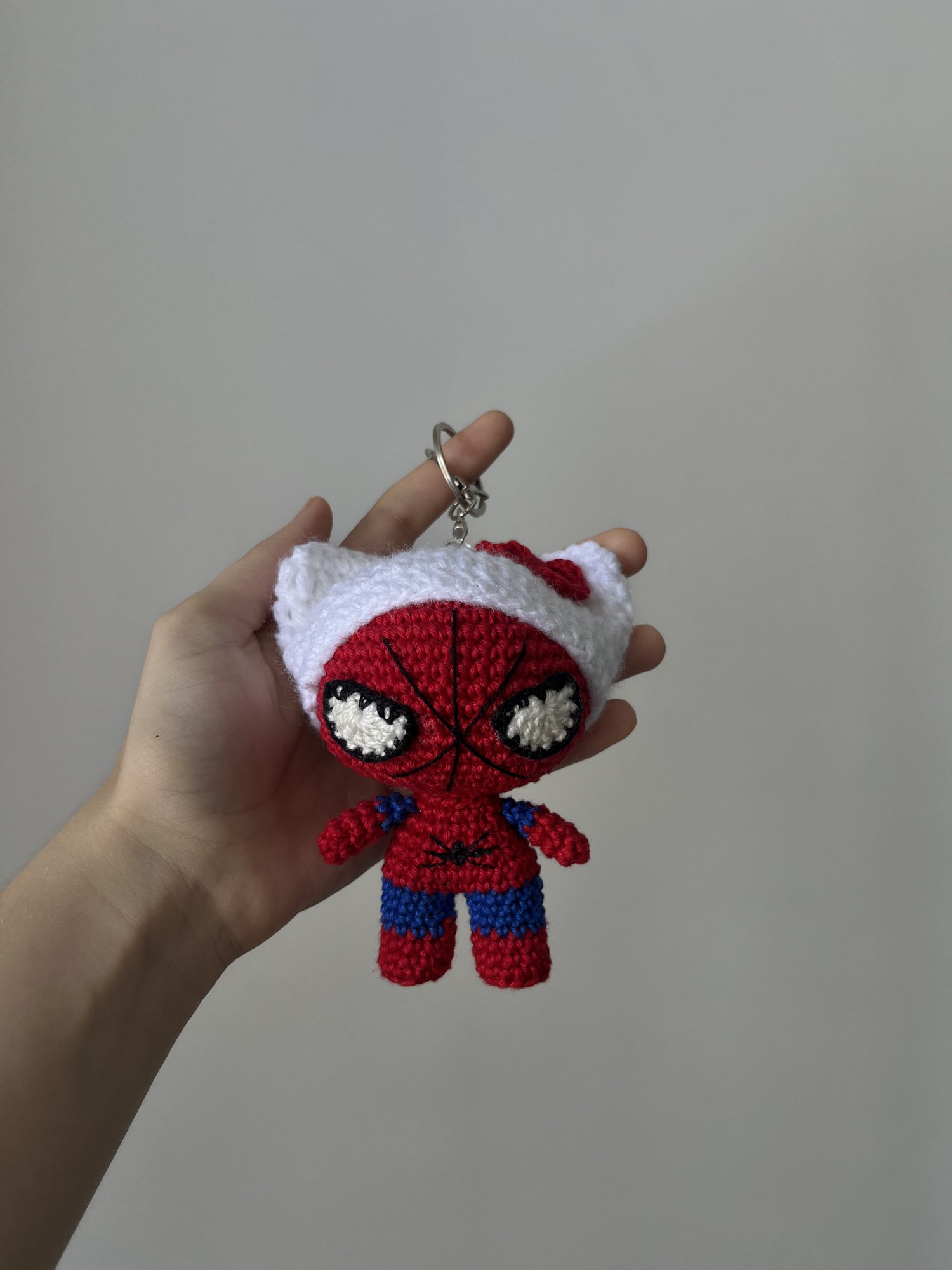 Hello Kitty Homem Aranha