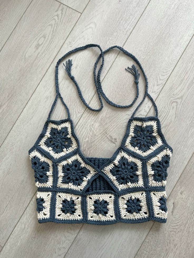 Top Cropped Square Floral - 3