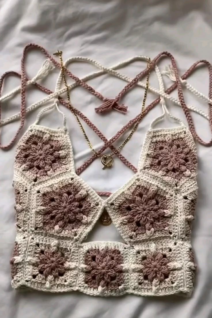 Top Cropped Square Floral